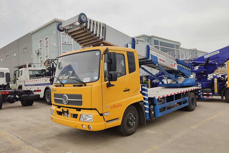 東風(fēng)天錦45米云梯車