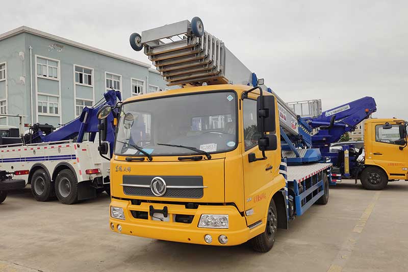 東風(fēng)天錦45米云梯車